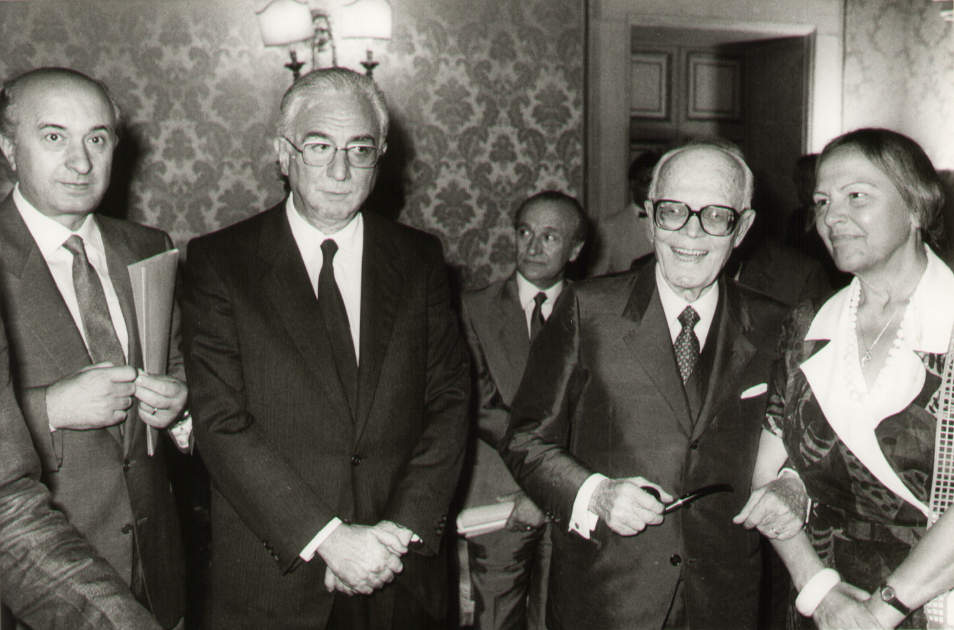   1985. Elezione alla Presidenza della Repubblica, con Sandro Pertini, Nilde Iotti e Ciriaco De Mita. In secondo piano: Alessandro Natta.