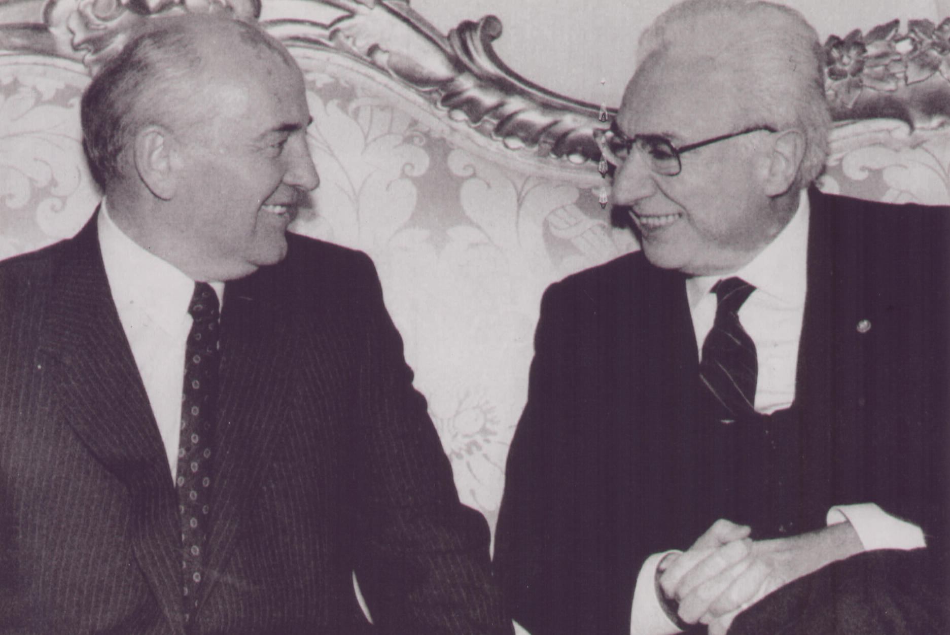   1989. Con il Presidente Michail Gorbachev.